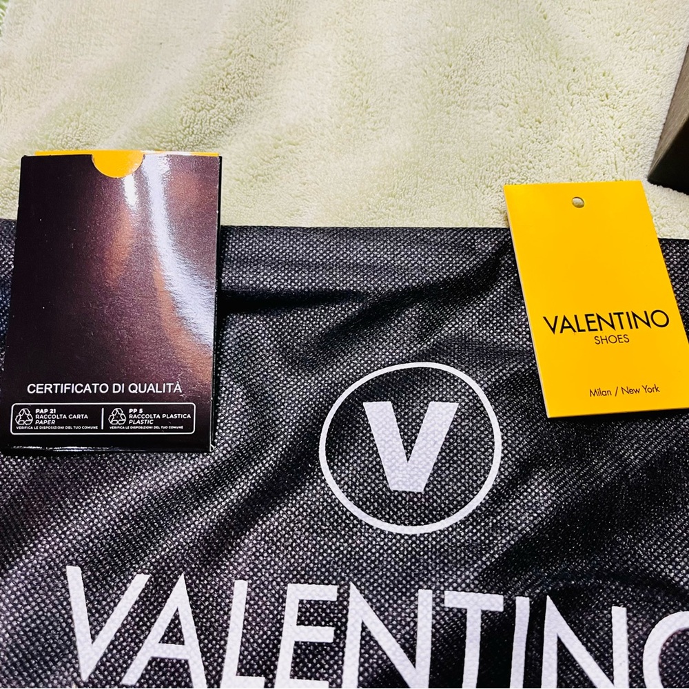 Valentino Gold and Black Sneakers with Metallic Finish - Picture 13 of 16